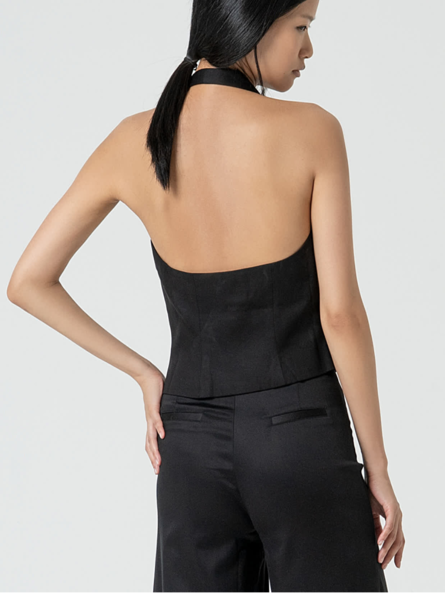 surkana-weste-neckholder-no129-concept-store-duesseldorf