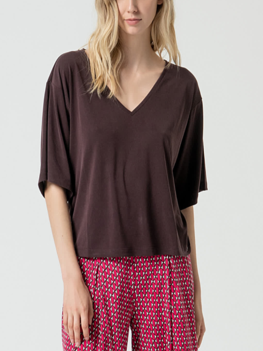 surkana-shirt-v-ausschnitt-no129-concept-store-duesseldorf