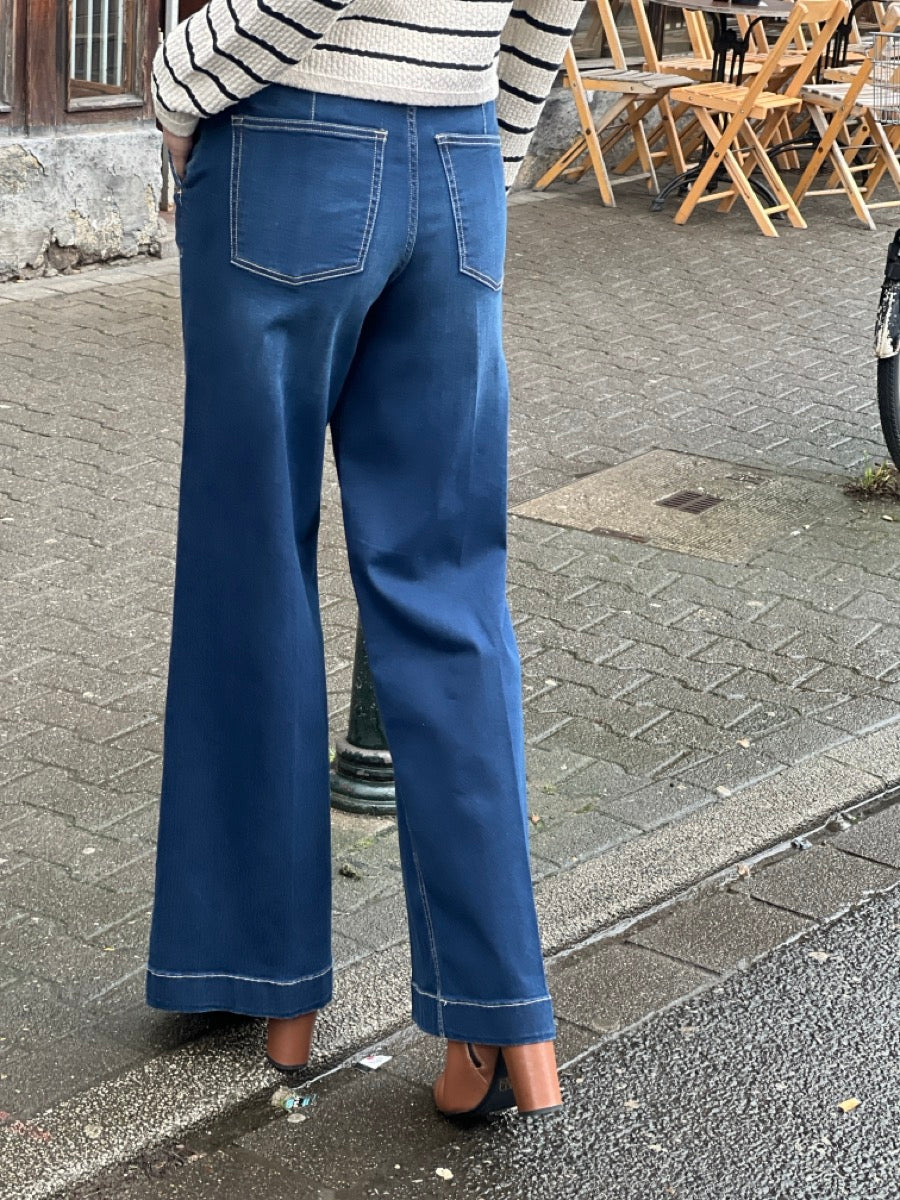 fracomina-jeans-flare-no129-concept-store-duesseldorf
