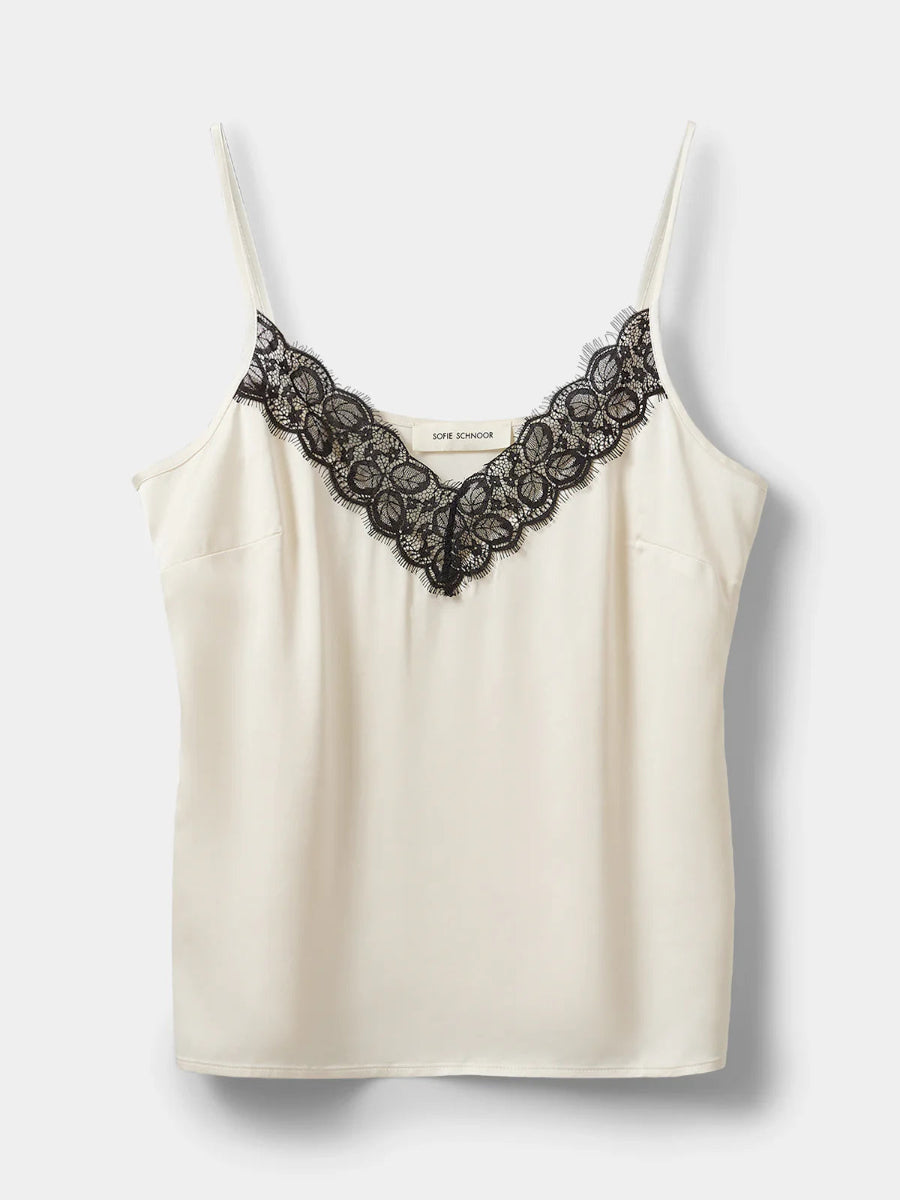 sofie-schnoor-top-aggiesw-no129-concept-store-duesseldorf