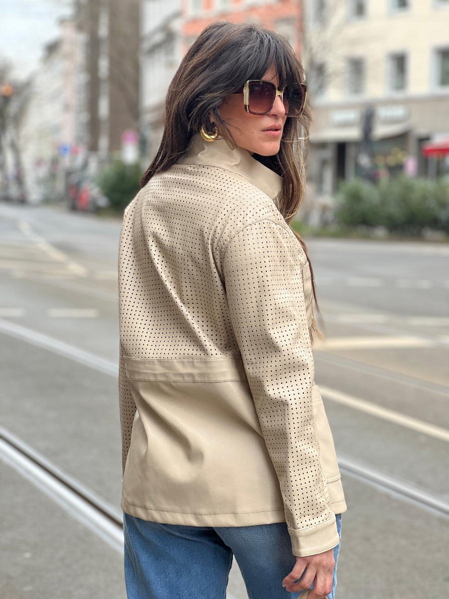 fracomina-jacke-perforiert-long-no129-concept-store-duesseldorf