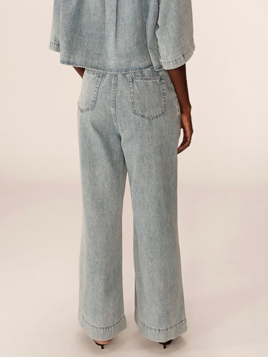 grace-mila-jeans-pompon-no129-concept-store-duesseldorf