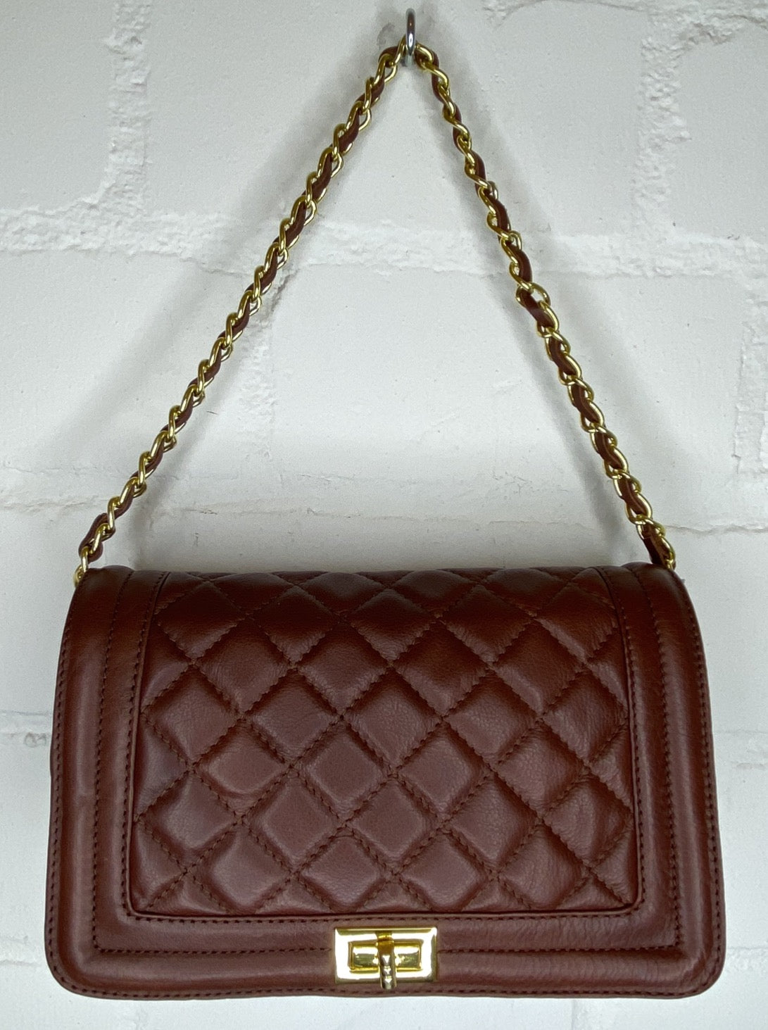 Tasche Chain mit CC-Stepp aus Leder No 129 concept store Düsseldorf