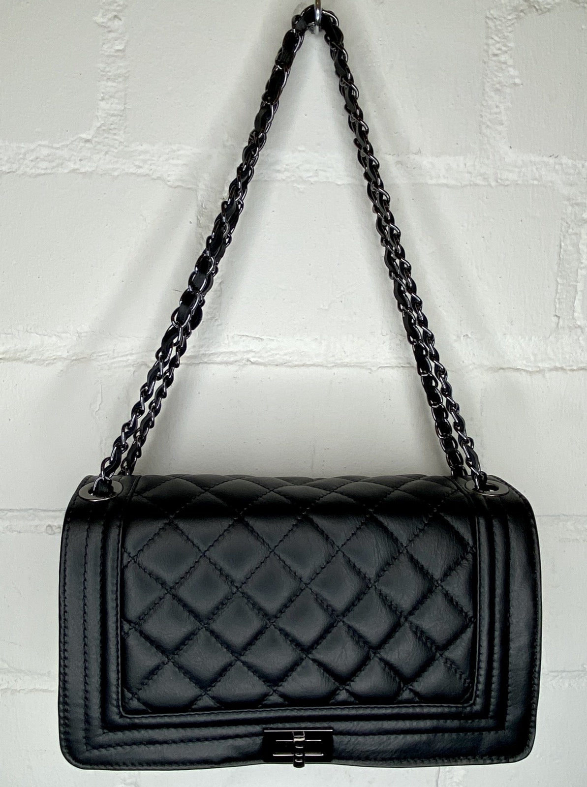 Tasche Chain mit CC-Stepp aus Leder No 129 concept store Düsseldorf