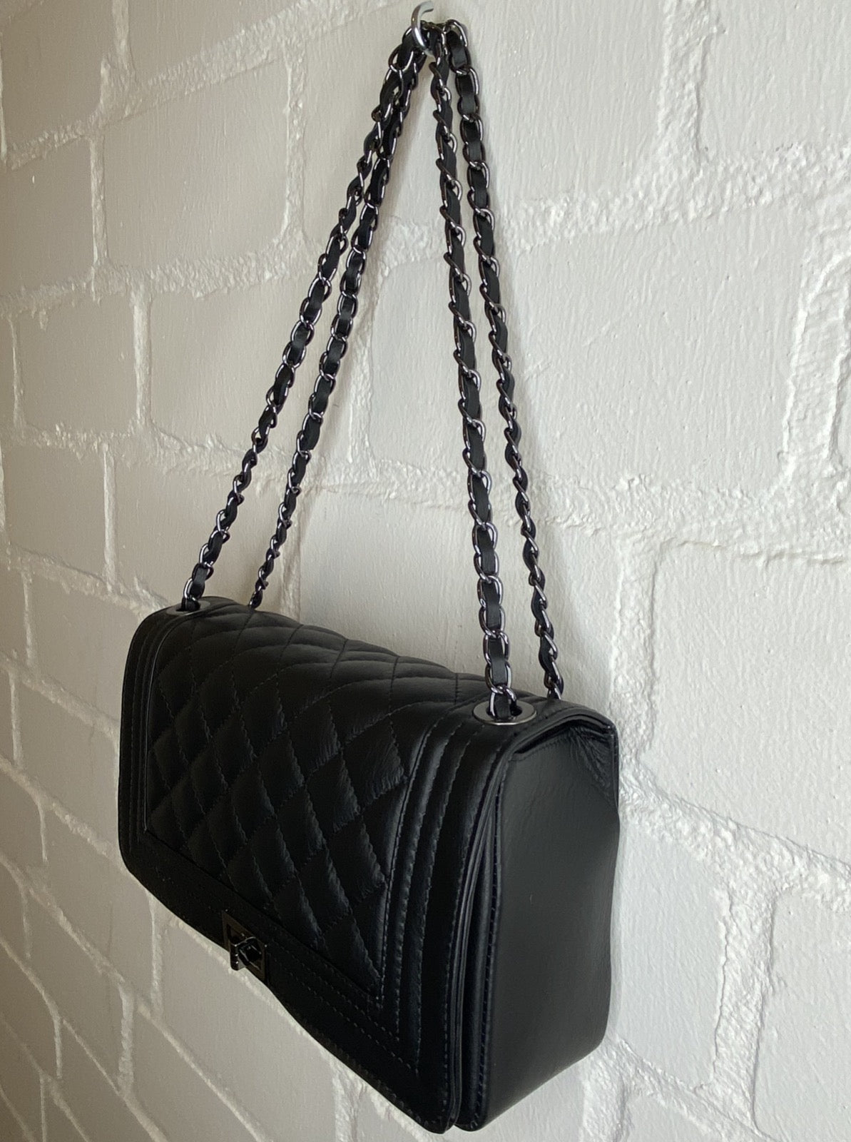 Tasche Chain mit CC-Stepp aus Leder No 129 concept store Düsseldorf