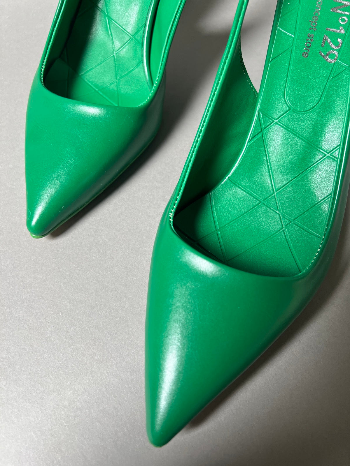 Schuhe SLINGBACK by N°129. No129 concept store Duesseldorf