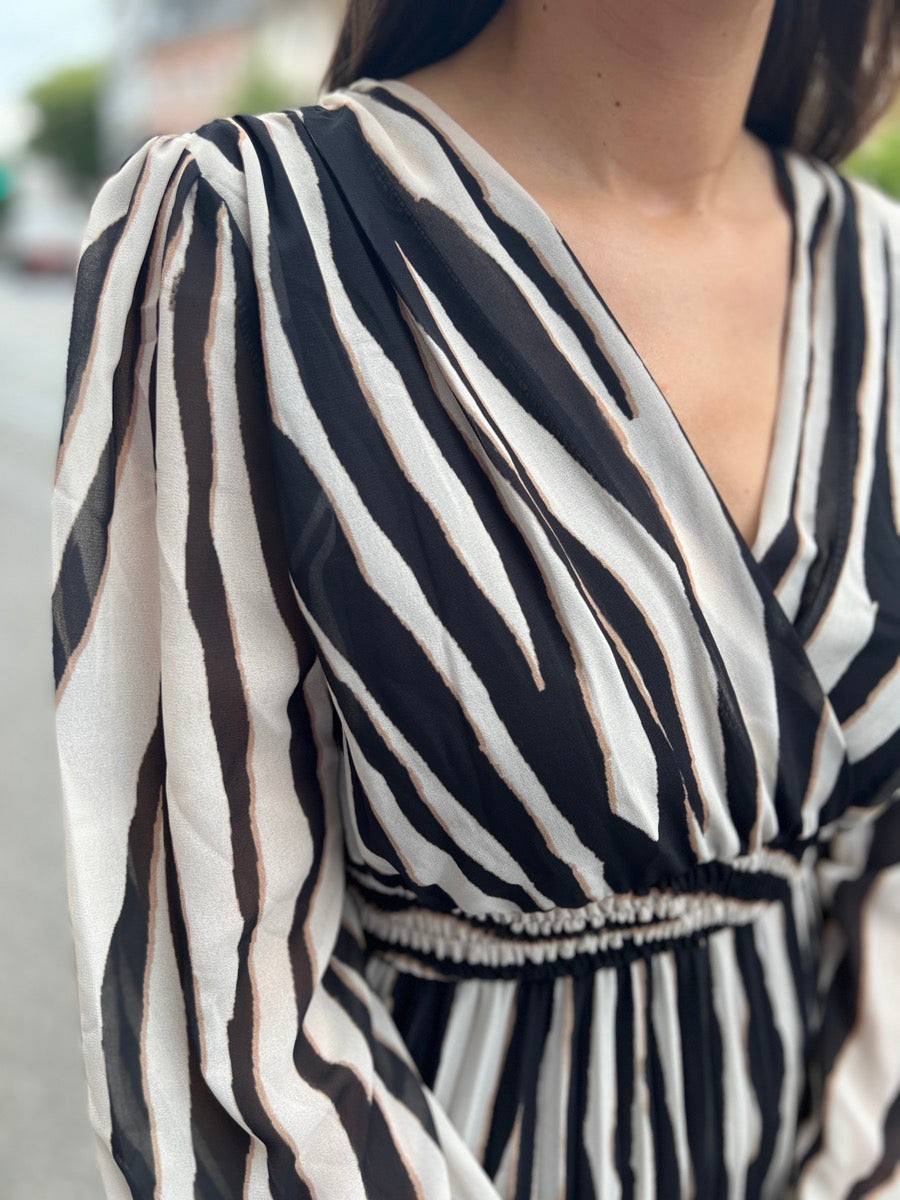 Kleid MIKA No 129 concept store in Düsseldorf