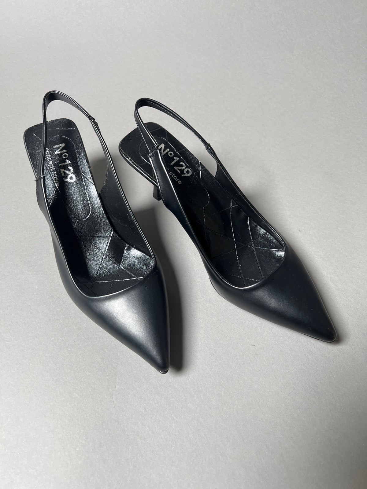 Schuhe SLINGBACK by N°129. No129 concept store Duesseldorf