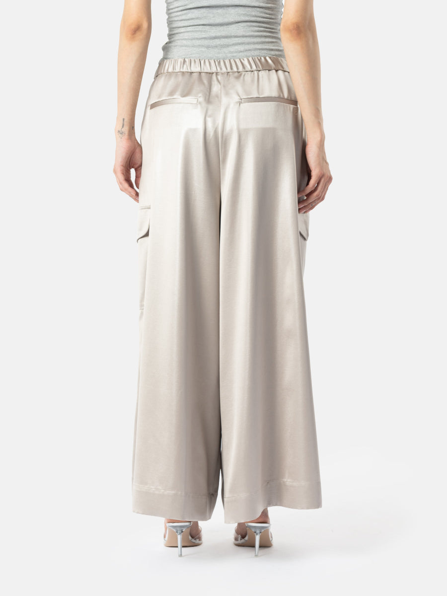 elias-rumelis-hose-hermi-no129-concept-store-duesseldorf