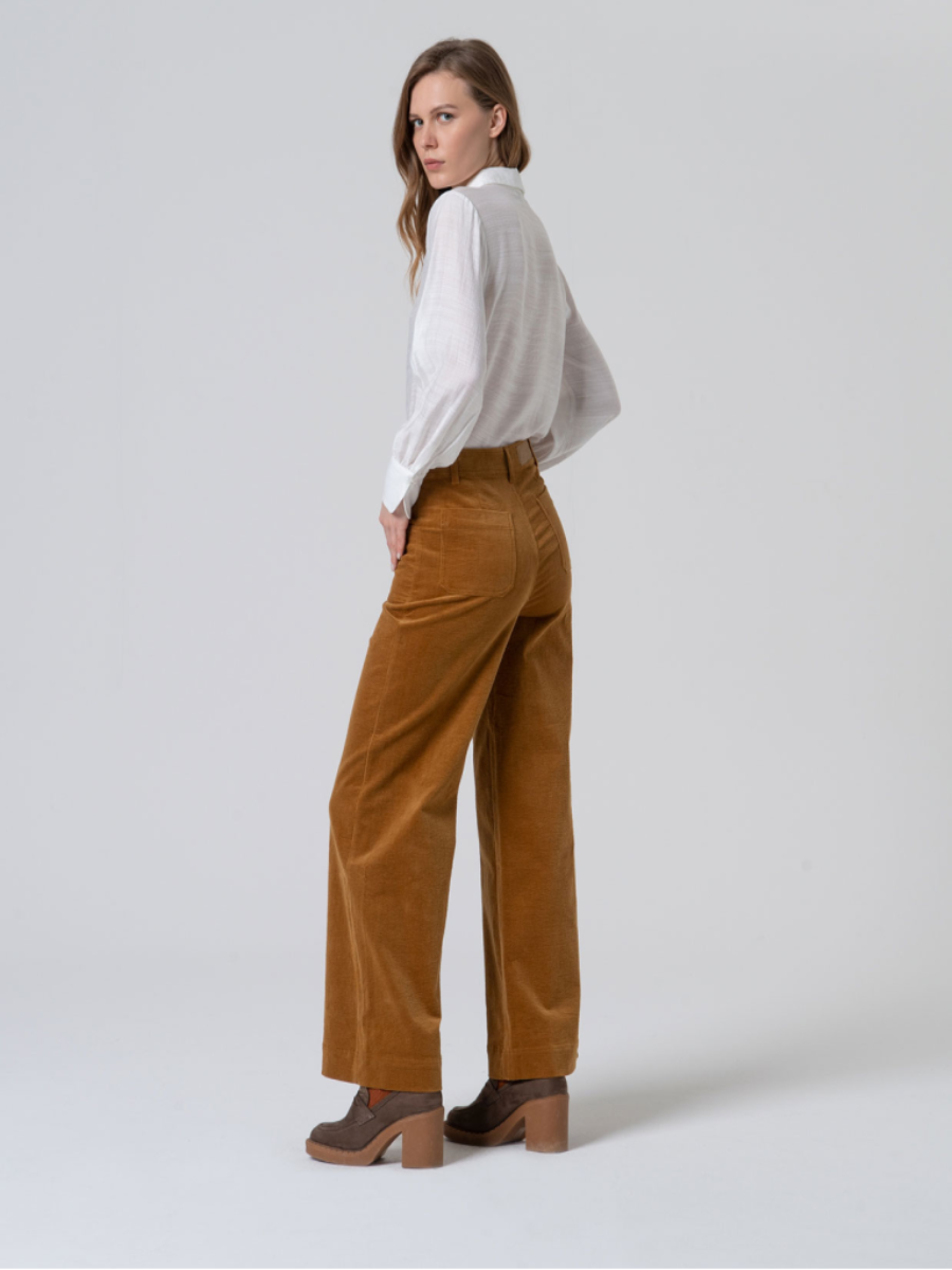 surkana-hose-liyu-no129-concept-store-duesseldorf
