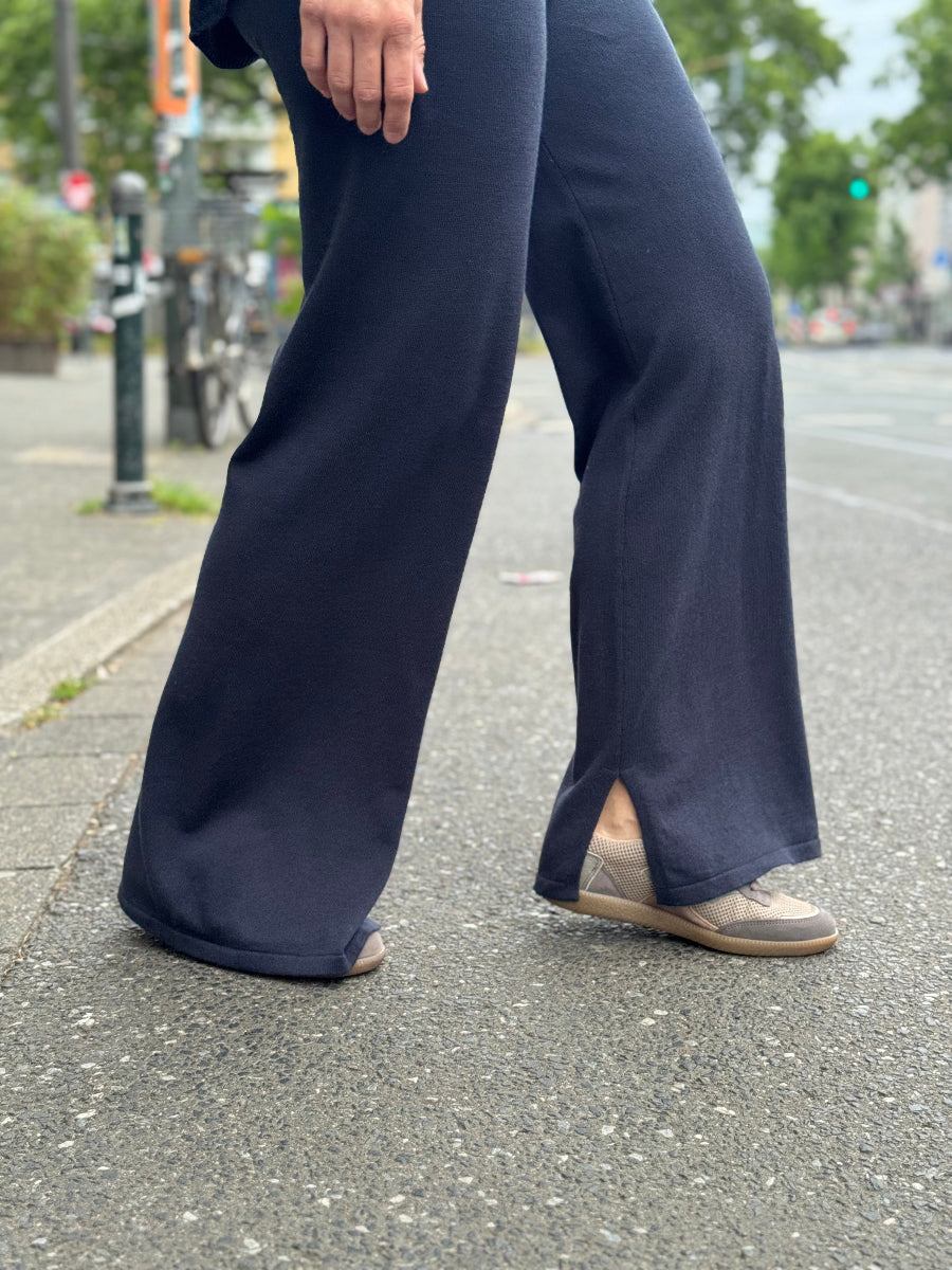 absolut-cashmere-hose-laura-no129-concept-store-duesseldorf