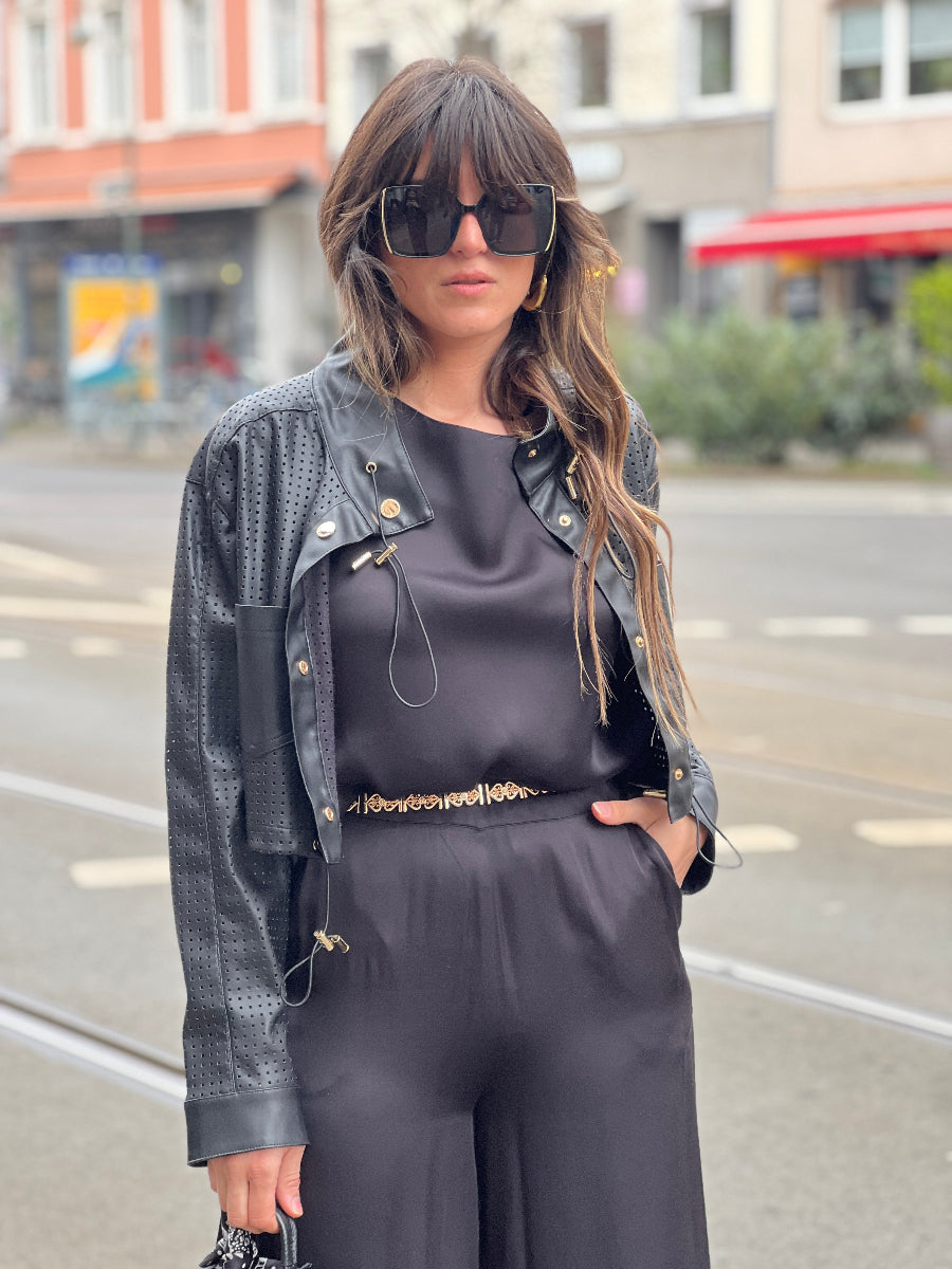 surkana-hose-satin-no129-concept-store-duesseldorf