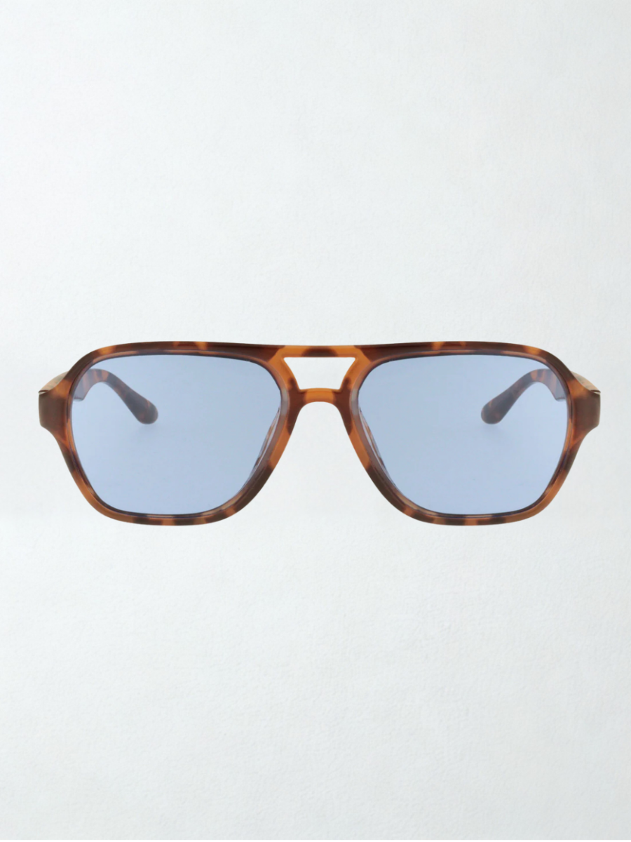 charly-therapy-sonnenbrille-karl-no129-concept-store-duesseldorf