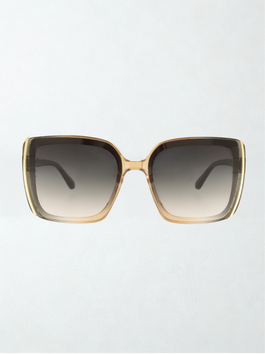 brille-vivienneno-by-charly-therapyno-129-concepet-store-duesseldorf