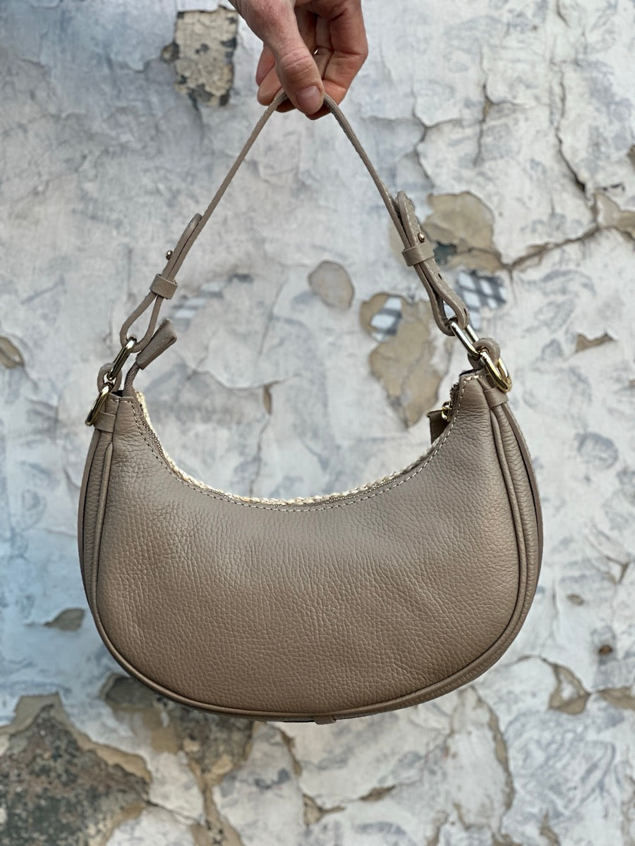 Marlon Tasche Hobo Emery Raffia