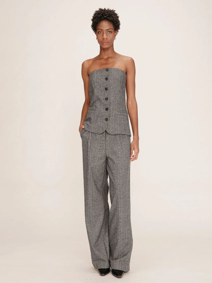 grace-mila-hose-times-no129-concept-store-duesseldorf