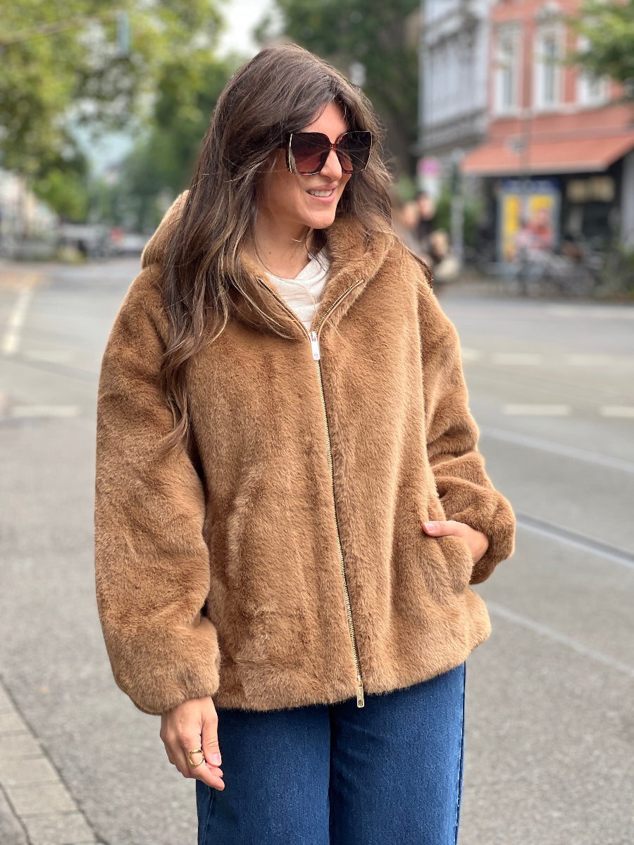 fracomina-jacke-fur-hoody-no129-concept-store-duesseldorf