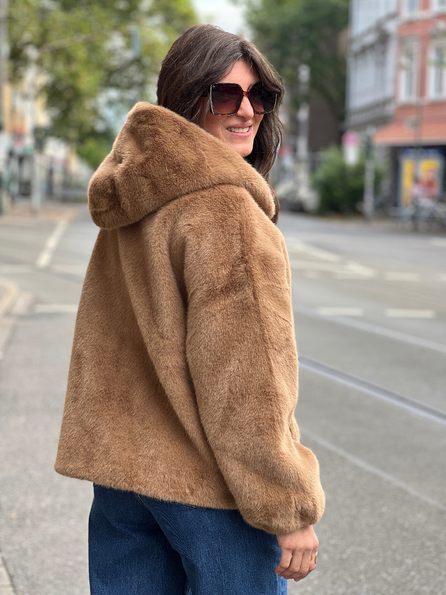 fracomina-jacke-fur-hoody-no129-concept-store-duesseldorf