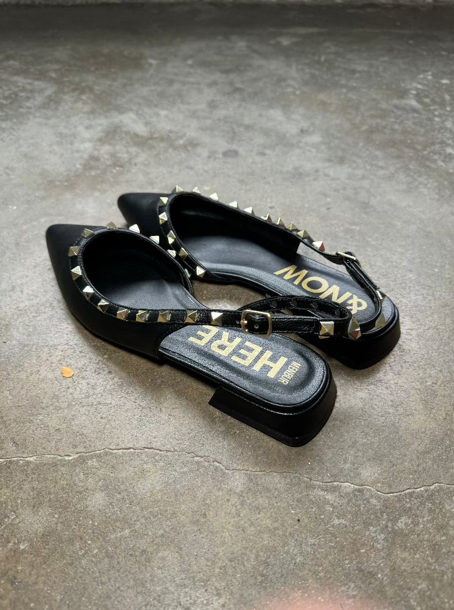 ballerina-flat-stud-by-n-129-concept-store-duesseldorf