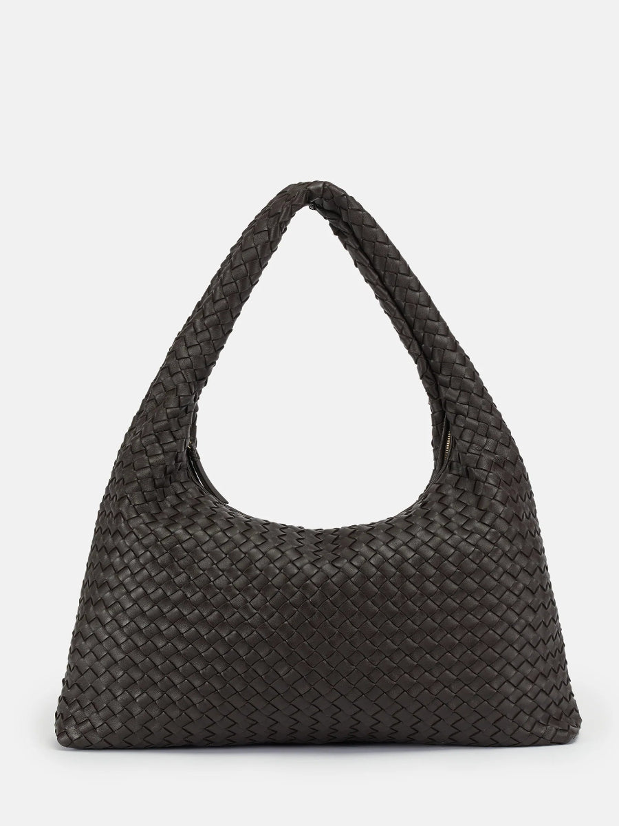 les-visionnaires-x-michi-von-want-tasche-amie-weave-no129-concept-store-duesseldorf