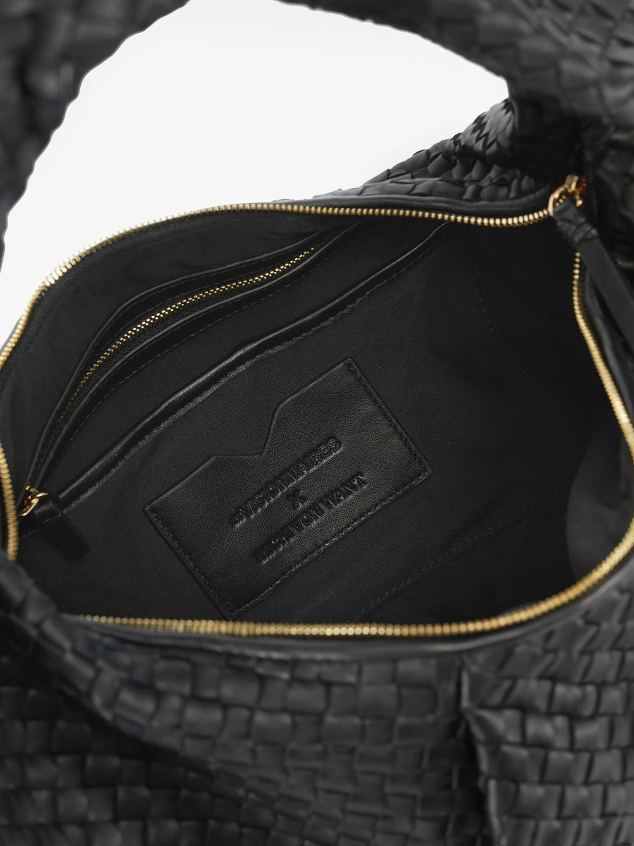 les-visionnaires-x-michi-von-want-tasche-jolene-no129-concept-store-duesseldorf