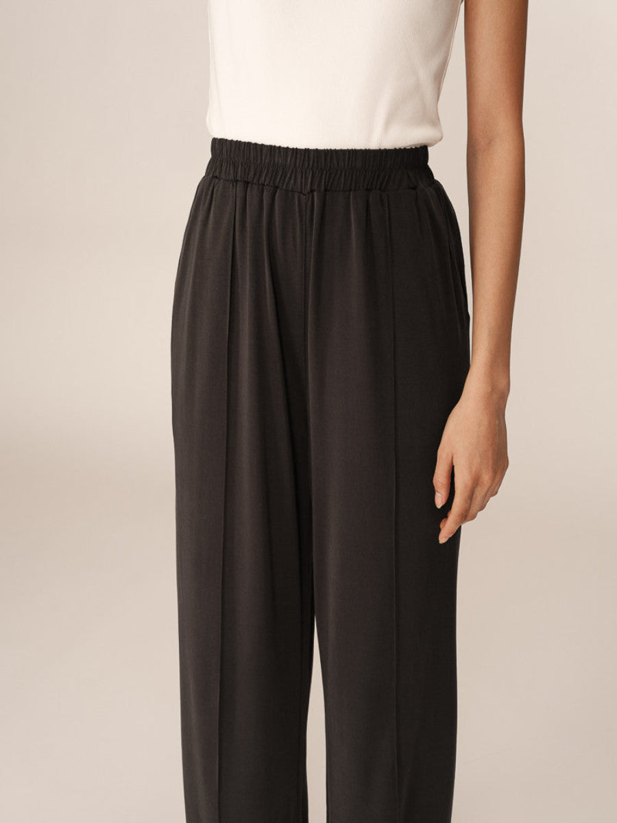 grace-mila-hose-pax-no129-concept-store-duesseldorf