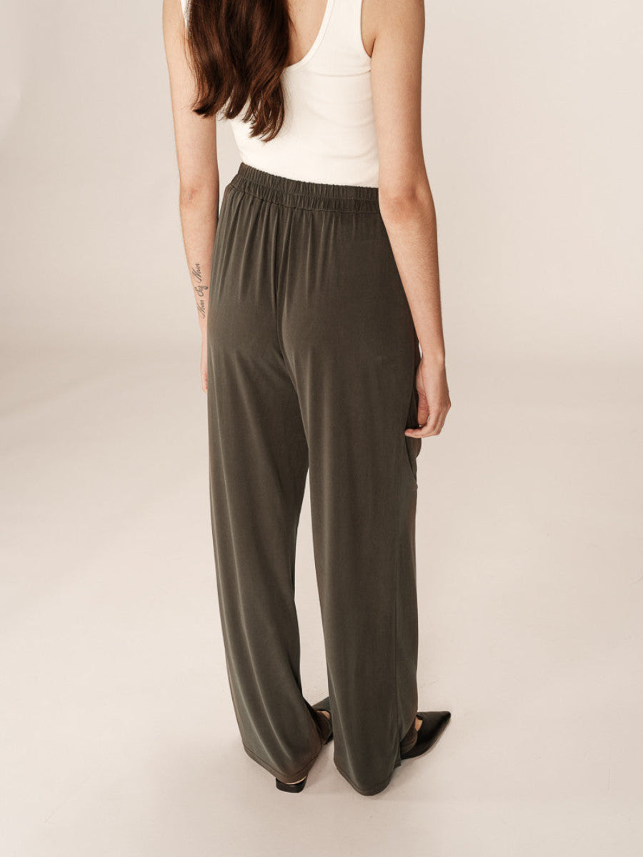 grace-mila-hose-pax-no129-concept-store-duesseldorf