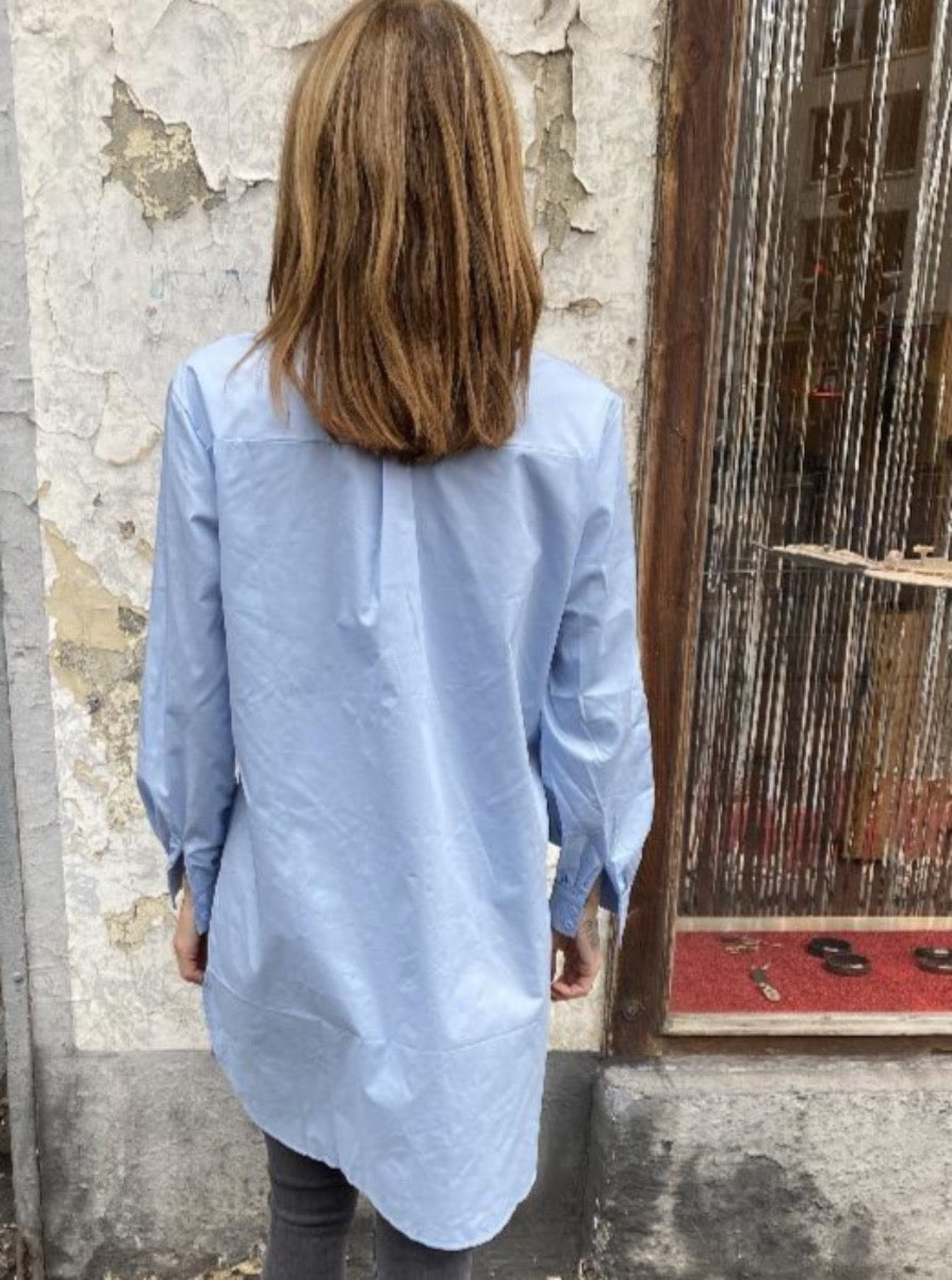 Oversized Bluse Vokuhila lang No 129 concept store Duesseldorf