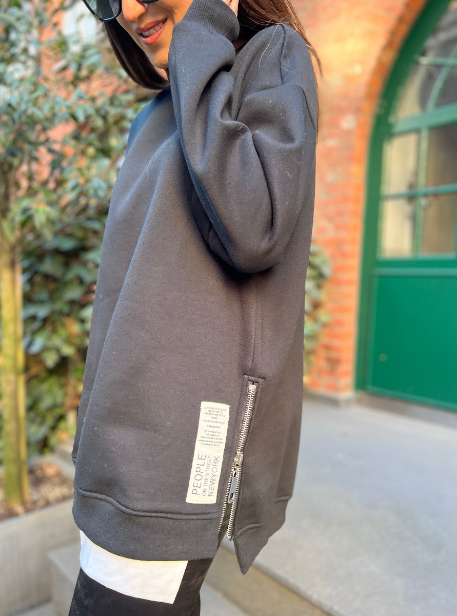 Sweater CARLI. No 129 concept store Duesseldorf