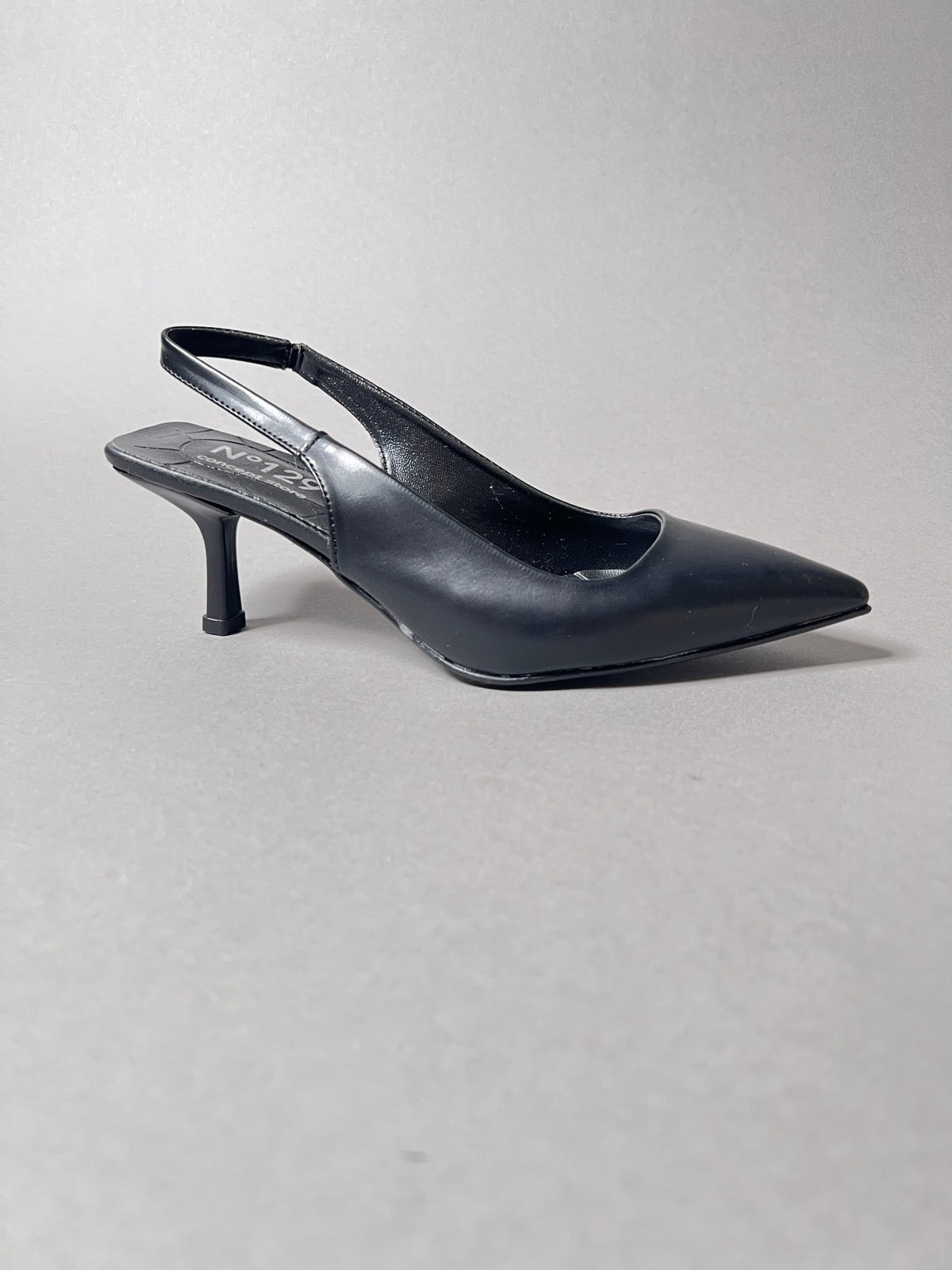 Schuhe SLINGBACK by N°129. No129 concept store Duesseldorf 