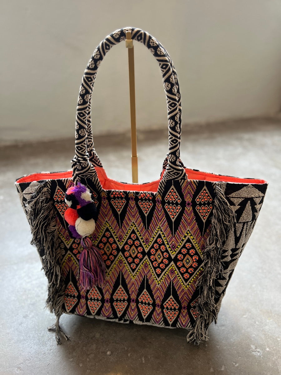 Tasche NEELA by Smitten No 129 concept store Duesseldorf 