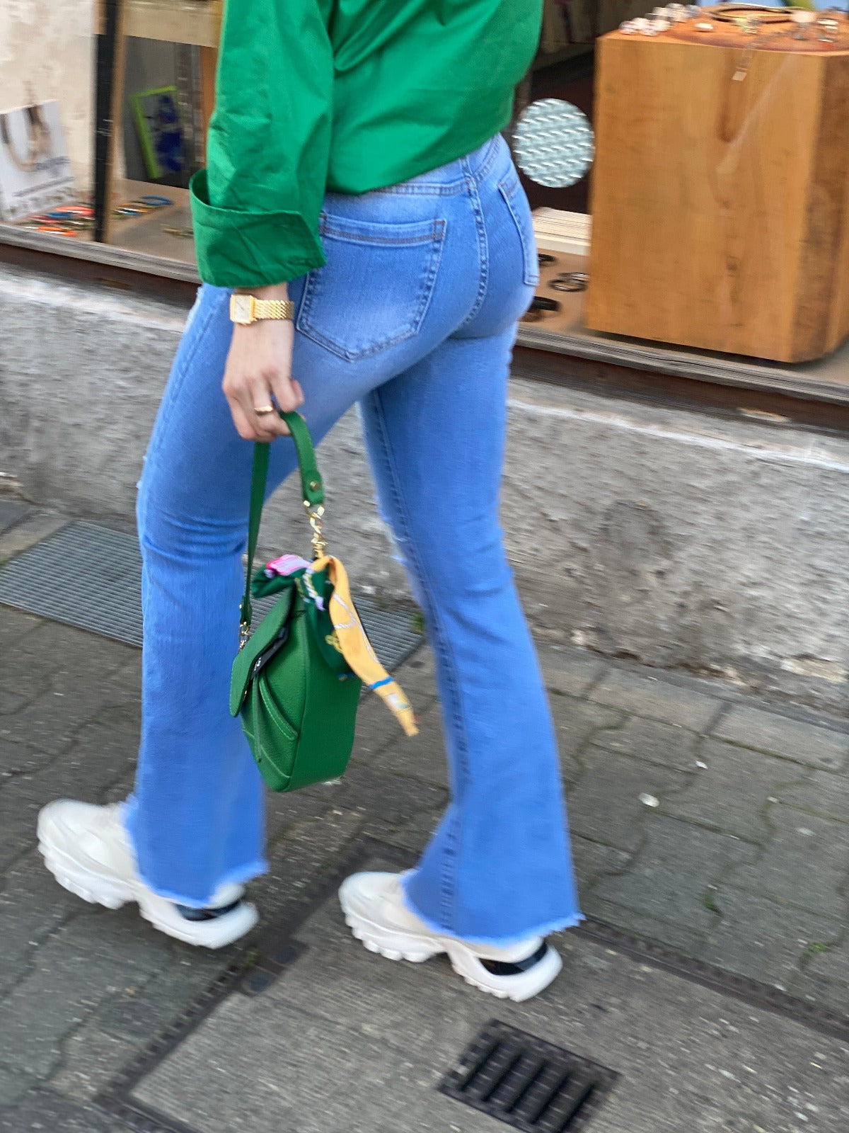 Jeans RUSSEL destroyed No 129 concept store im Düsseldorf
