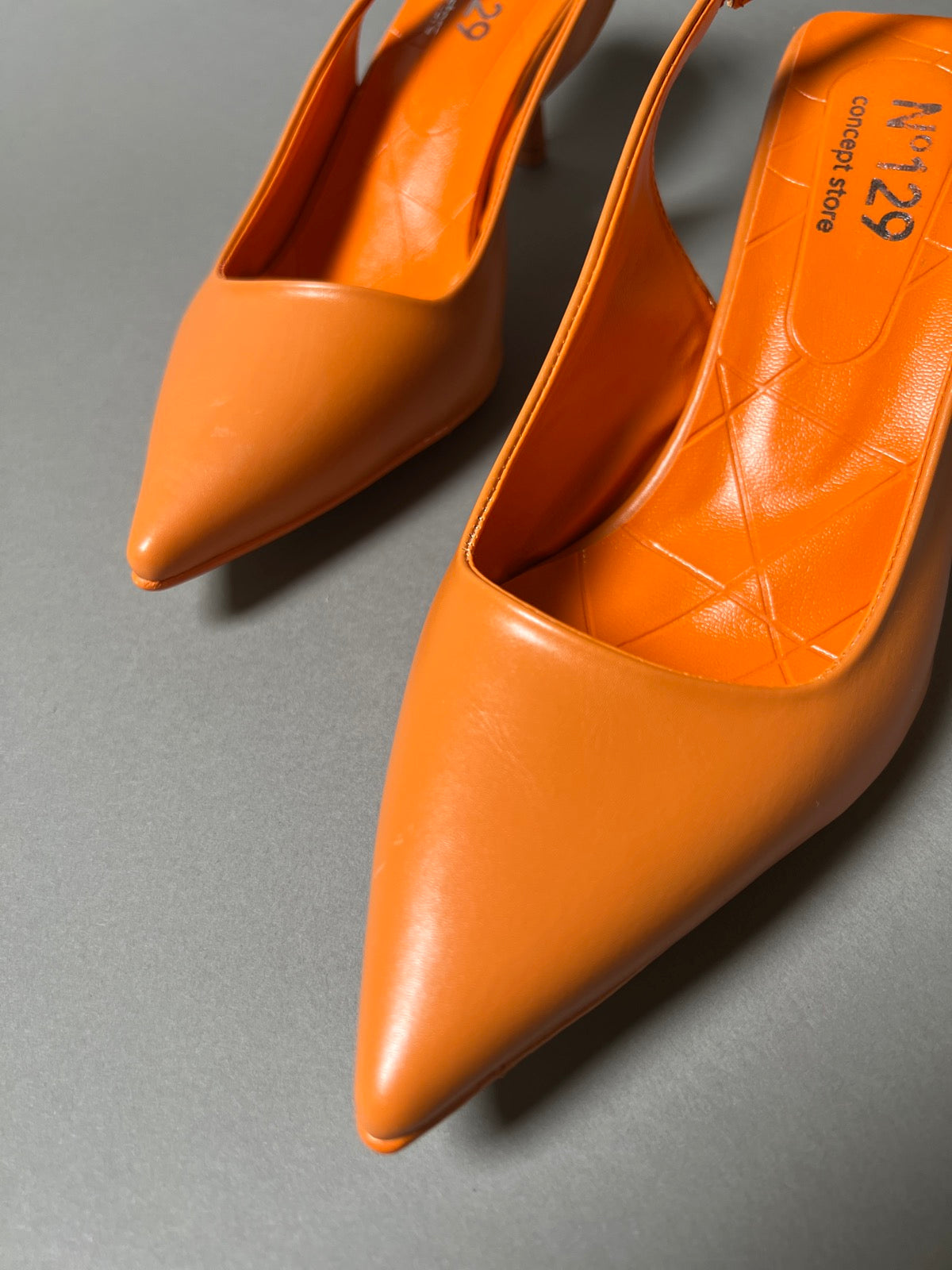 Schuhe SLINGBACK by N°129. No129 concept store Duesseldorf 