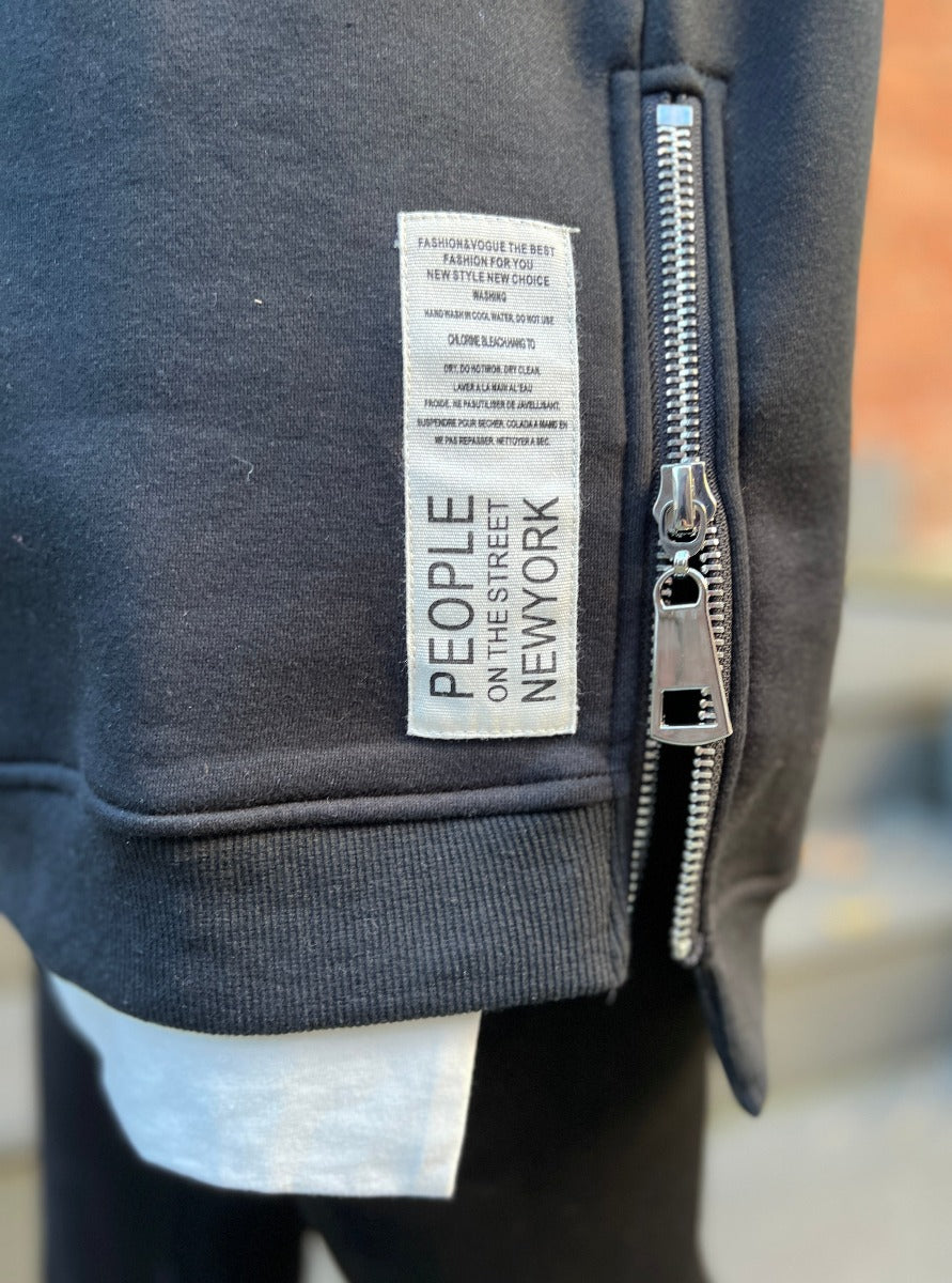 Sweater CARLI. No 129 concept store Duesseldorf
