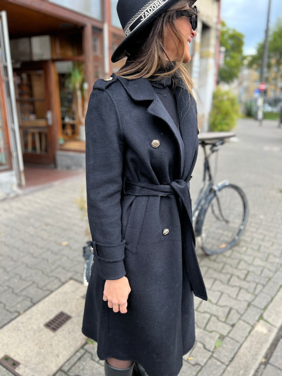 Mantel Marina No 129 concept store Duesseldorf